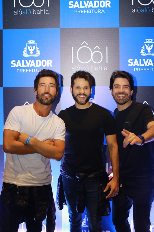 Sandro Pedroso,  João Araújo e Matheus Baldi   
